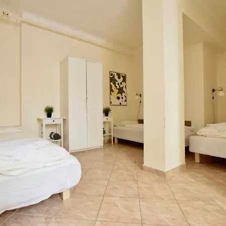 Ecostay By The Basilica شقة بودابست